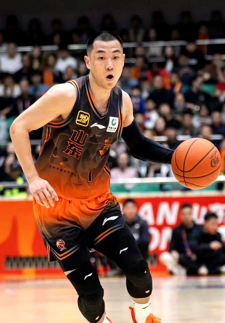 清晨NBA常规赛传出新动向;山东男篮防线松动;管理层表态:管理层满意;球队文化再被提及的简单介绍-欧宝官方网站