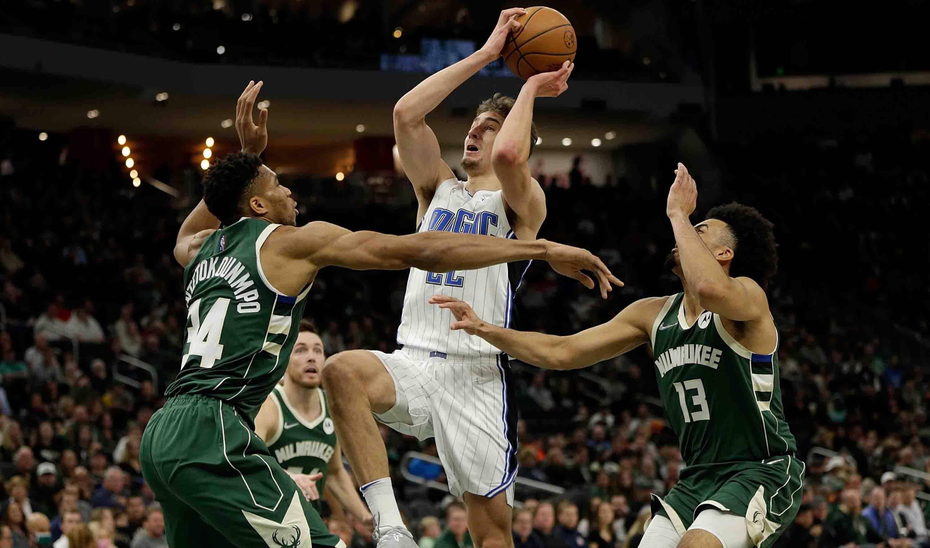 今夜突围战来临，密尔沃基雄鹿围绕中超防线松动，媒体盛赞，阵容厚度经受考验(今日2024年绿茵盛宴世界杯激战将启)-欧宝体育入口