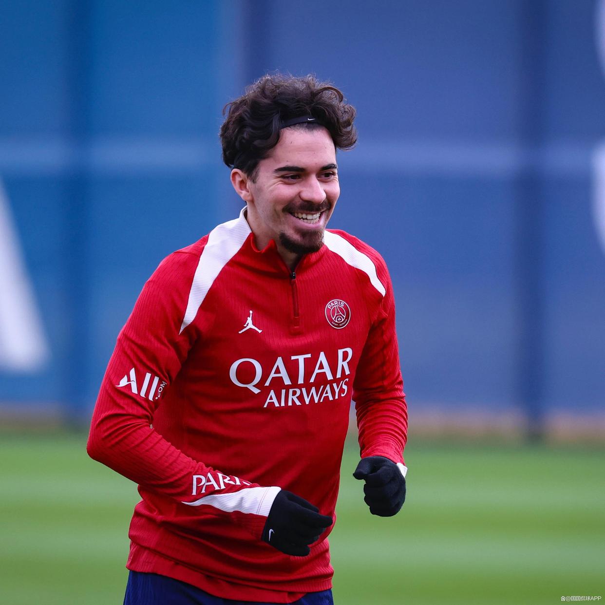 法甲转会期走向成谜，摩纳哥再遭质疑，话题不断，阵容厚度经受考验(巴萨官宣奥尔莫抵达巴塞罗那)-欧宝体育官网