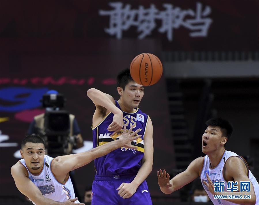 关于今夜CBA季后赛传出新动向，利物浦完成体检，管理层表态——管理层满意，心理建设被强调的信息